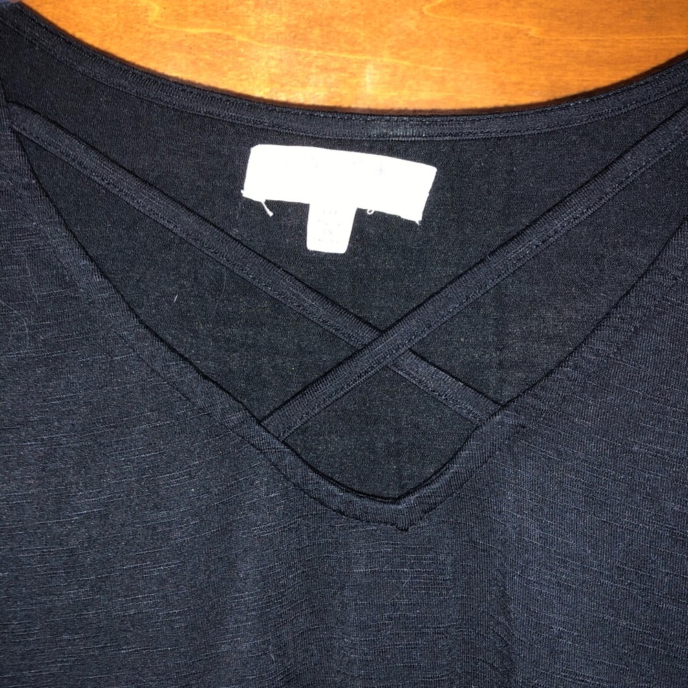 Black V-Neck - Picture 2 of 4